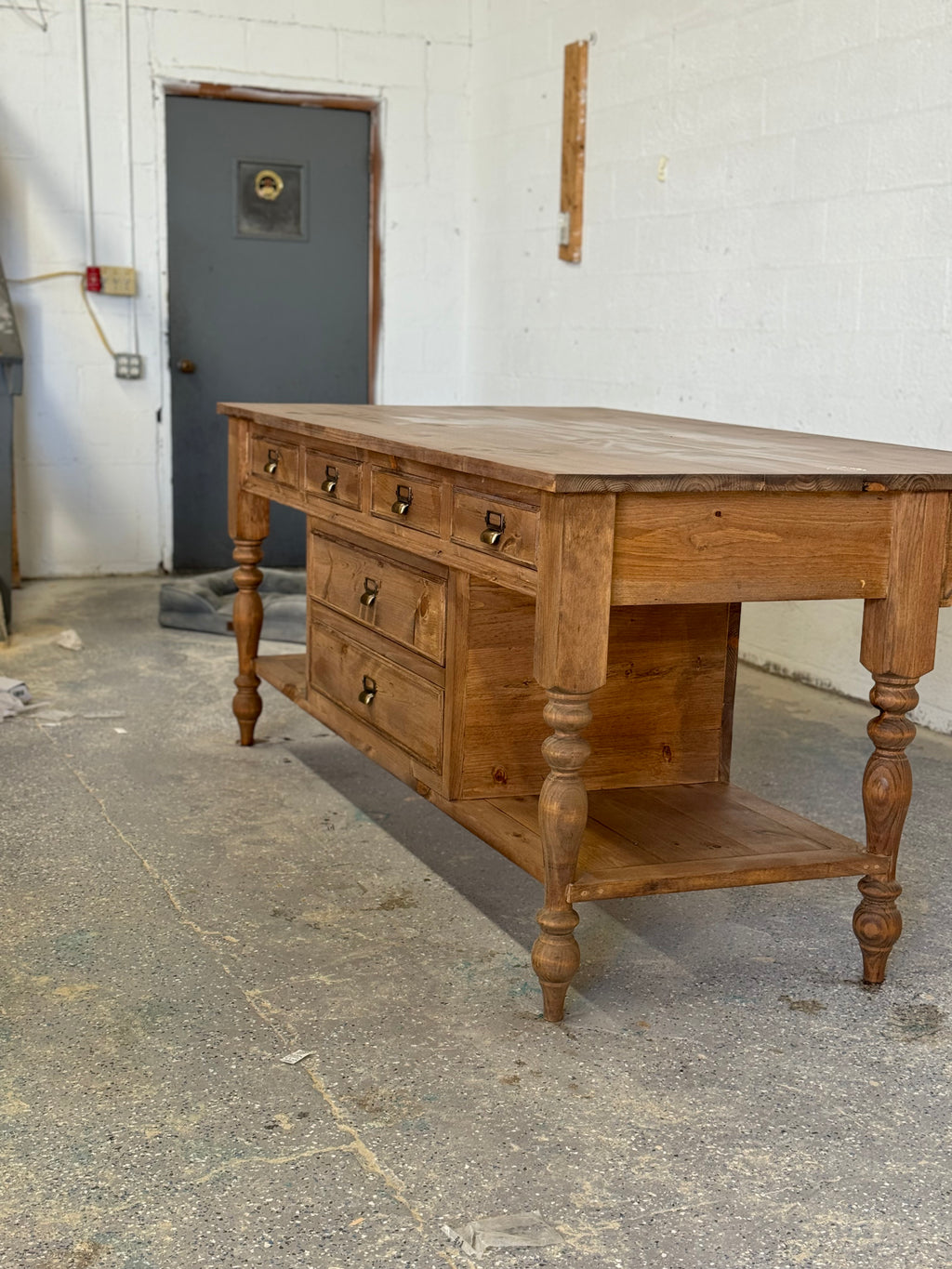 Henshaw kitchen Island