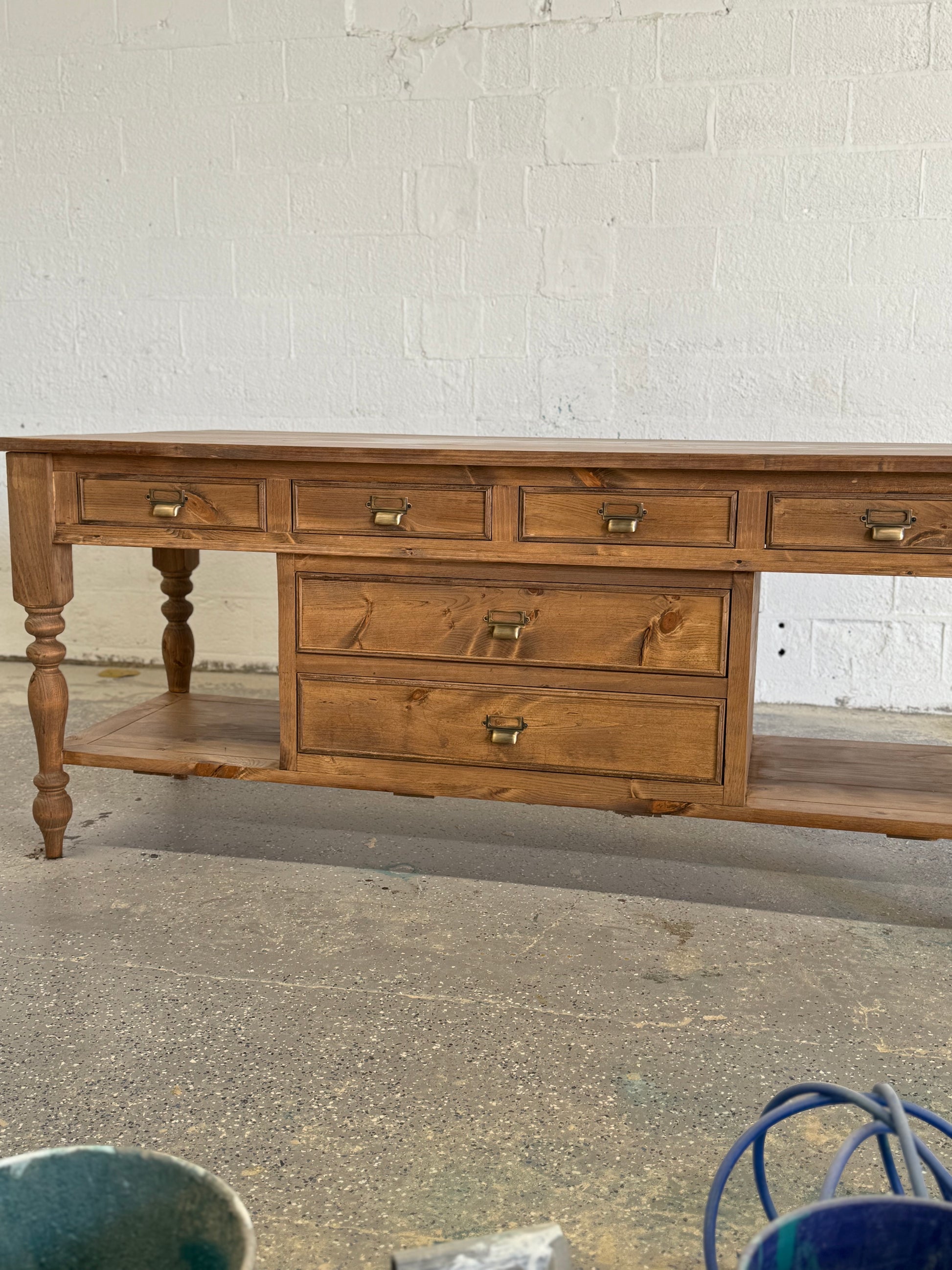 Henshaw kitchen Island
