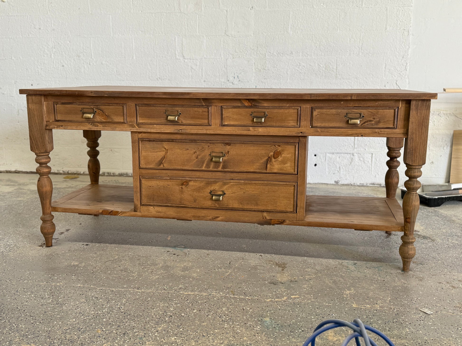 Henshaw kitchen Island
