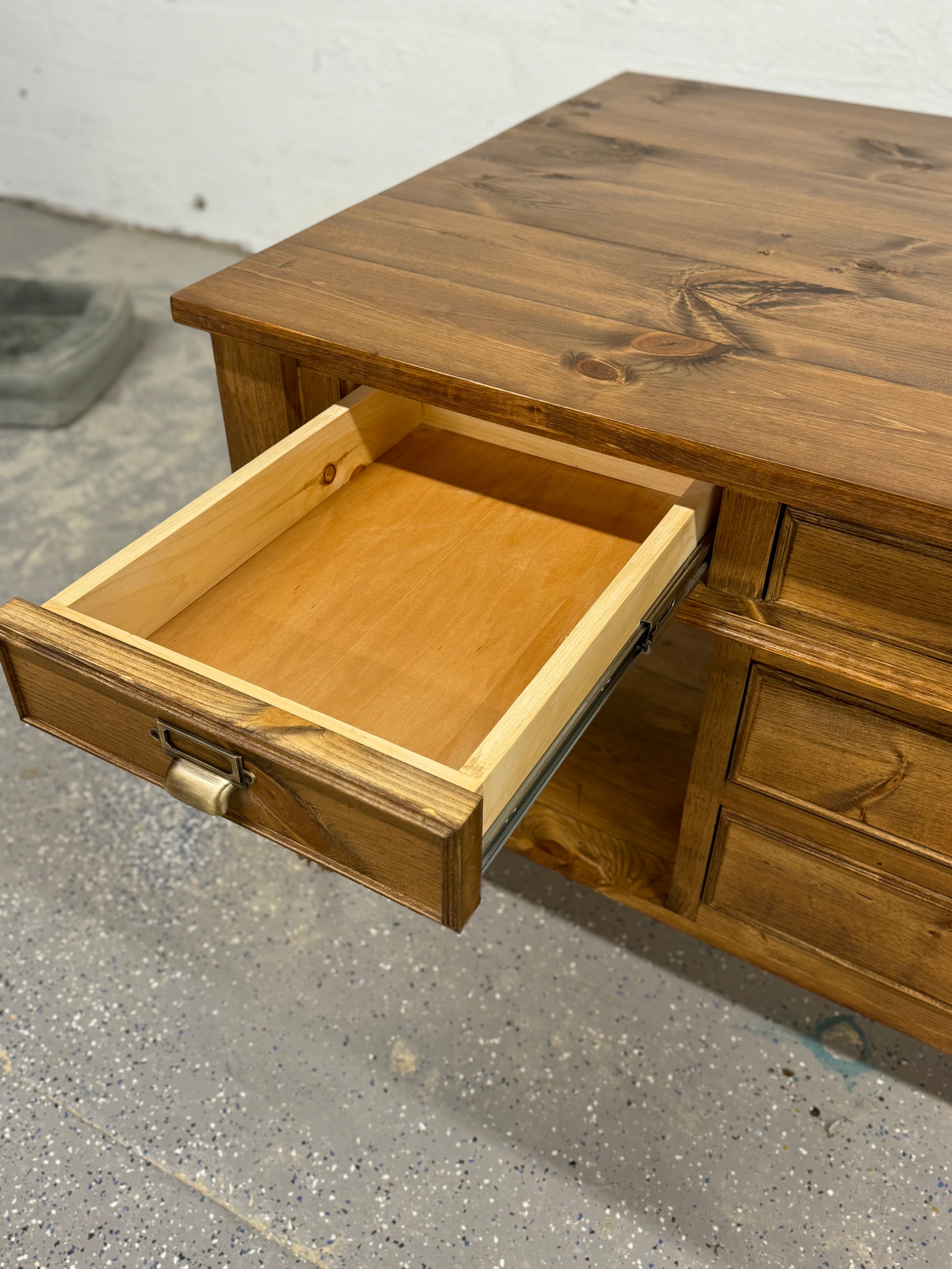 Henshaw kitchen Island
