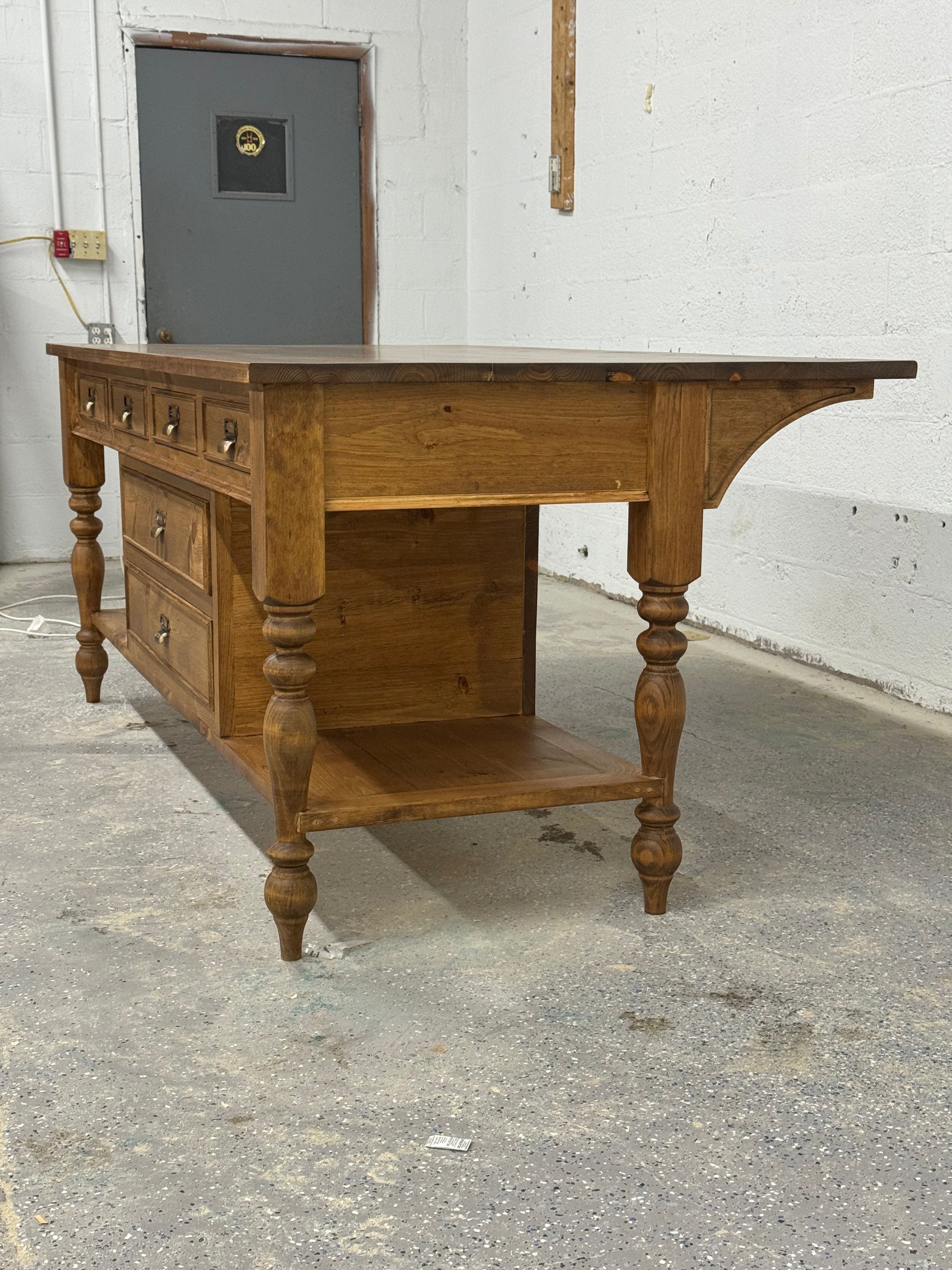 Henshaw kitchen Island